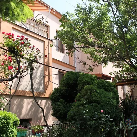 بيت ضيافة Orange House In The Old Town بلوفديف